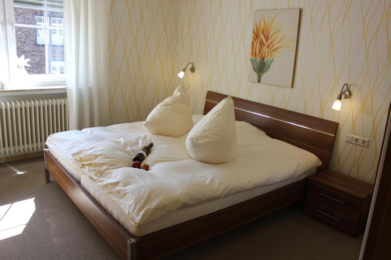 Weinstube Bycastors Hotel Treis-Karden Ngoại thất bức ảnh